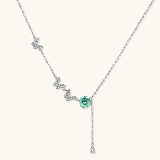 Collier Aveline